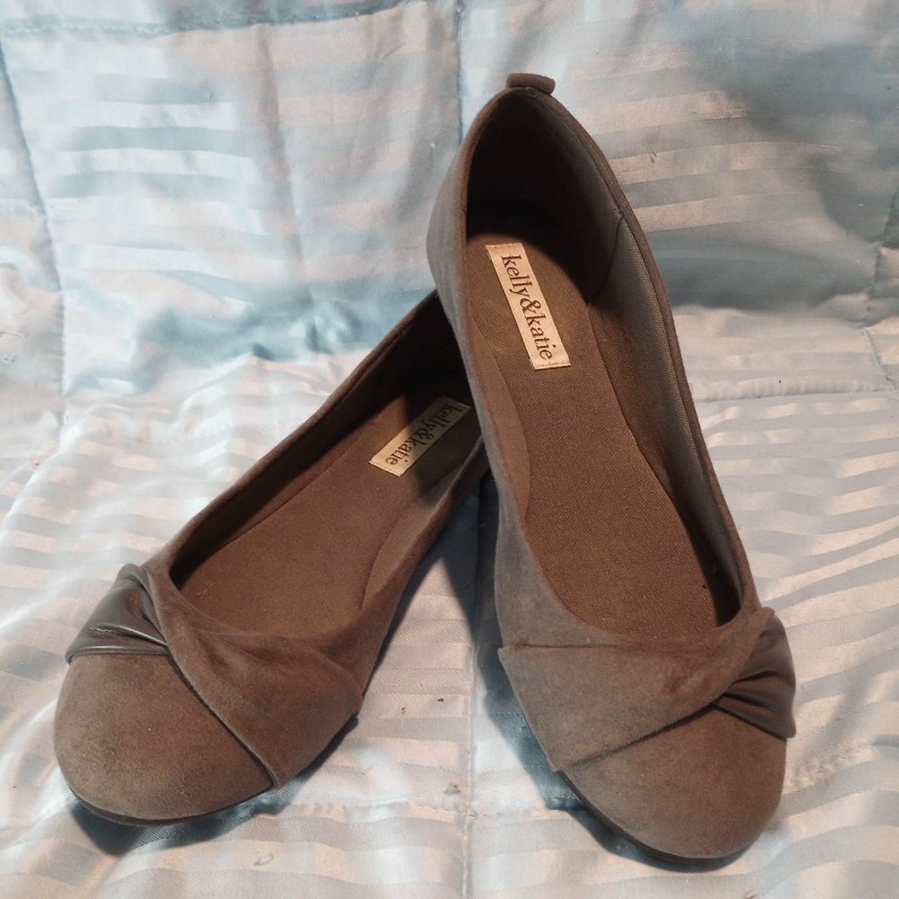 Kelly & Katie Gray Flats - 6.5 Women's